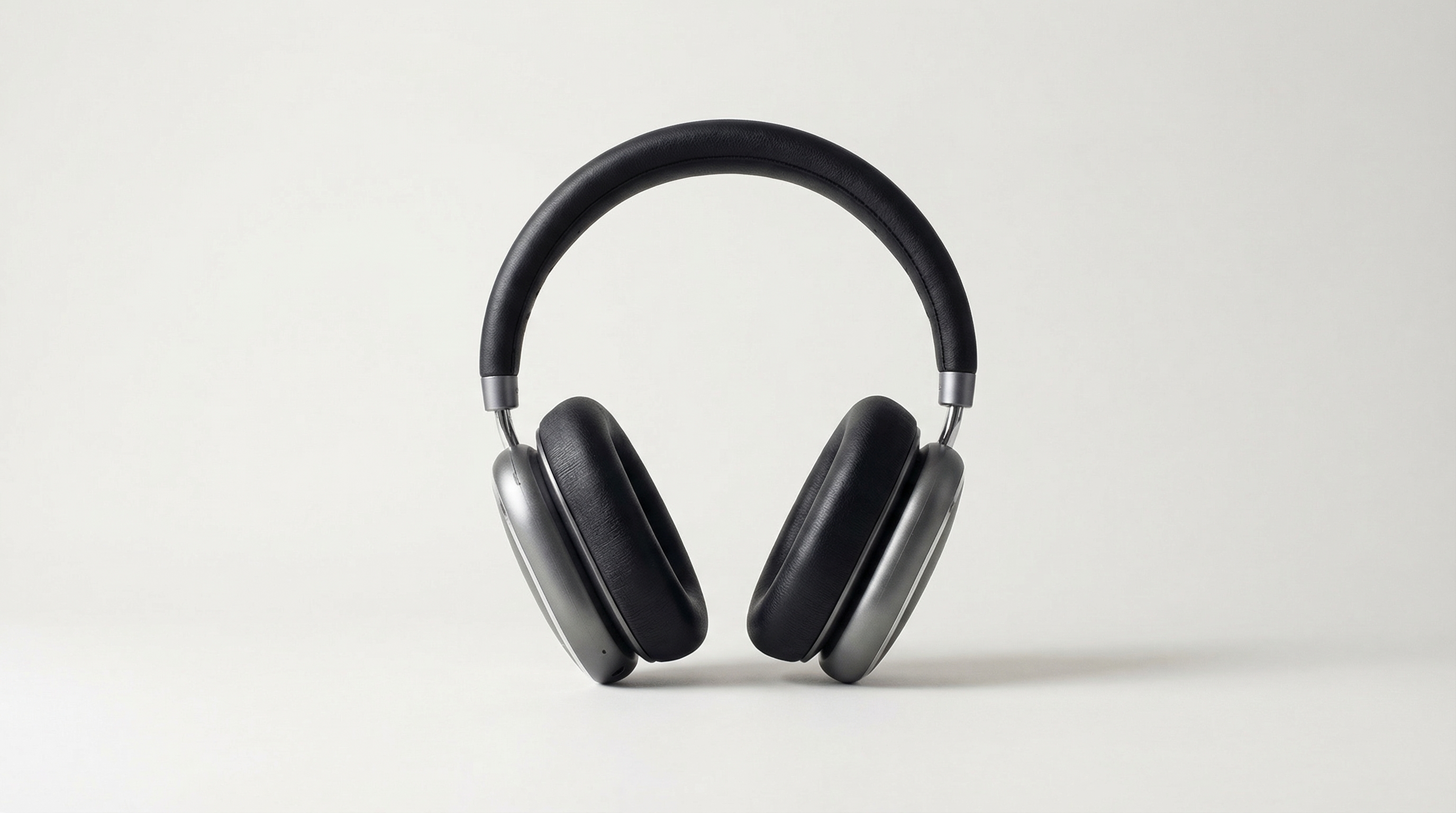Headphones & IFE Accessories